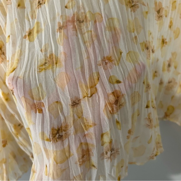 Vince Pressed Petal Blouse Yellow Floral Pleated Crinkle Semi Sheer Top - Picture 6 of 12